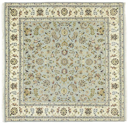 Light blue floral 7x7 - blue,