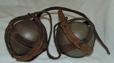 2 boules lyonnaises MG 95 mm poids 1 kg avec laniere en cuir