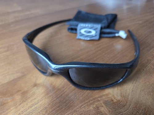 Vintage 1999 oakley new - 1999,
