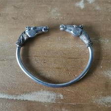 BRACELET JONC TÊTES DE