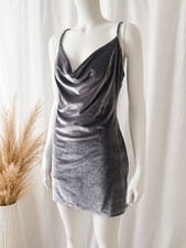 Très jolie robe courte