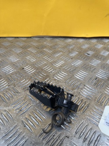 Repose pied avant gauche - , pour