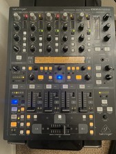 Behringer DDM4000 PRO DIGITAL