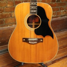 Yamaha FG-300 Red Label 1970