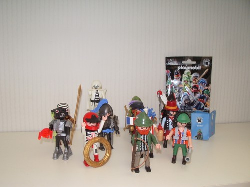 Figurine serie 10 - , figures