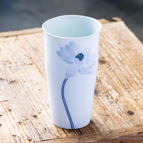 Longue tasse japonaise peinte