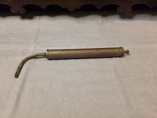 Ancienne pompe graisse - pompe,