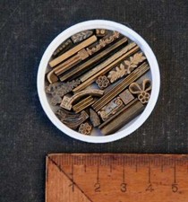 Lot de fers à dorer plaque matériel reliure dorure ancien cuir bronze laiton ..