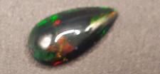 Opale noire naturelle 8.22CT certificat AIG