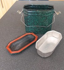 Gamelle en tôle émaillée 