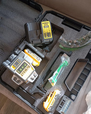 Laser rotatif auto-nivelant DeWALT DCE089LG