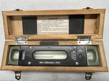 Niveau à bulle de précision