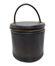 LOUIS VUITTON cannes