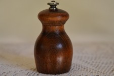 Rare moulin a poivre PEUGEOT