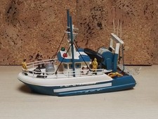 MARQUE INCONNUE. BATEAU DE