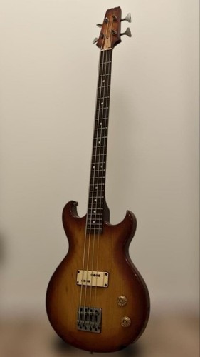 Guitare basse électrique