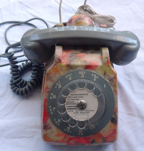 Ancien téléphone cadran - téléphone, à