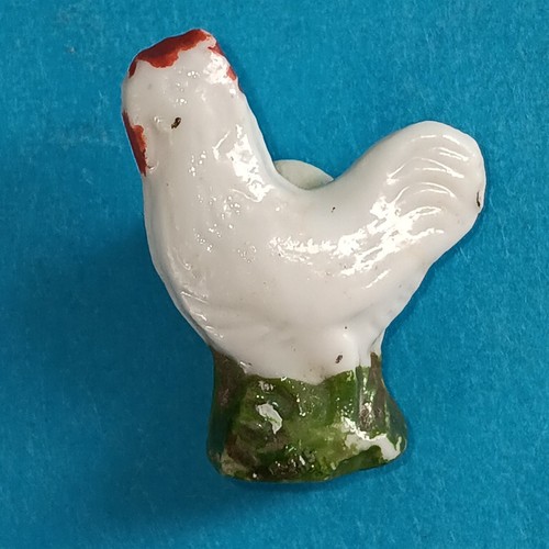 Fève poule sur socle - poule, vert