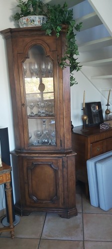 Encoignure vitrine avec - , 3