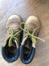  Dr. Martins bottes enfant taille 26. 