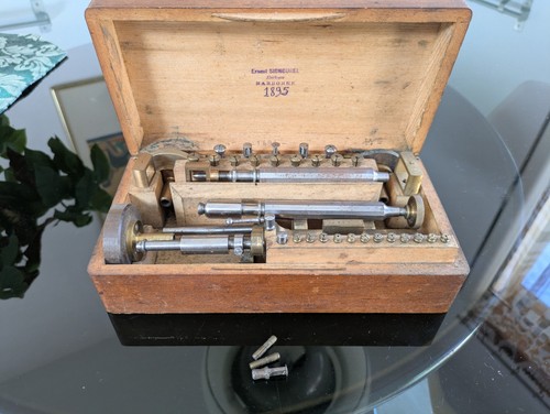Coffret tour horloger fin - tour, d'horloger