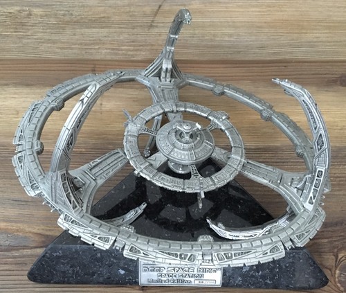 Franklin mint star trek ds9 - star,