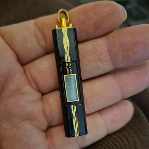 Montre pendentif lcd - ,