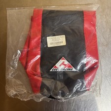 HOUSSE DE SELLE ROUGE/NOIR