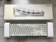 Apple Wireless Keyboard A1016