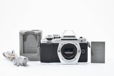 Ensemble OLYMPUS OM-D E-M10