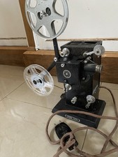 ANCIEN PROJECTEUR CINEMA