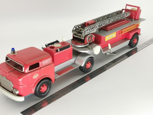 Gama grand camion pompiers - grand, de