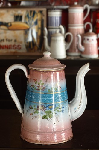 Belle cafetière émaillée - belle,