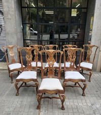 HUIT CHAISES DE STYLE