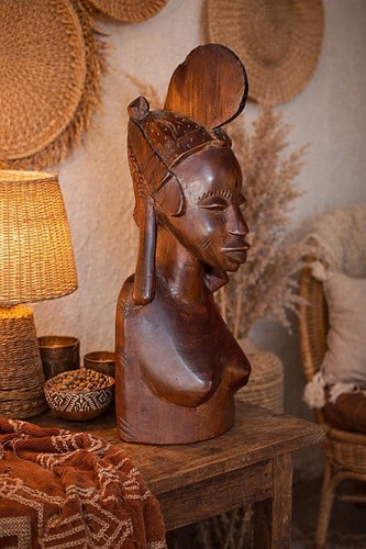Buste féminin africain - 🗿,