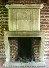 imposante cheminée Louis XIV