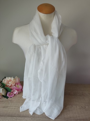 Grand foulard léger blanc