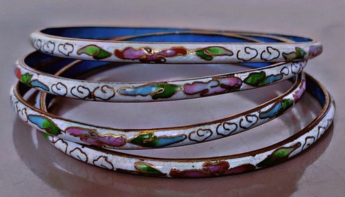 Email lot bracelets vintage - bracelets,