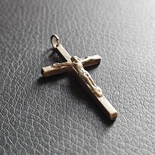 Petite croix religieuse Jésus