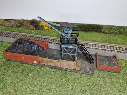 Maquette grue chargement du - de,