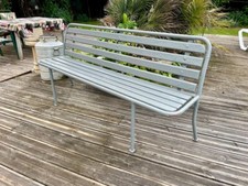 banc extérieur :Banc école année 1950