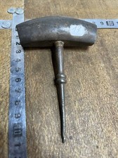 n° 13 ANCIEN TIRE BOUCHON OLD CORKSCREW  Coup De Poing De Vigneron