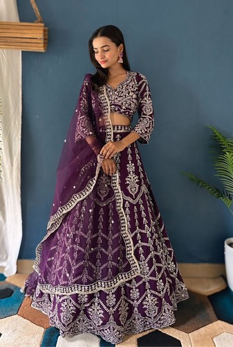 Fête lehenga choli designer