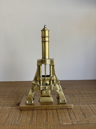 Marteau pilon bronze - en, le