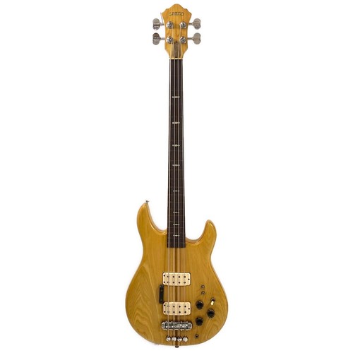 Guitare basse électrique