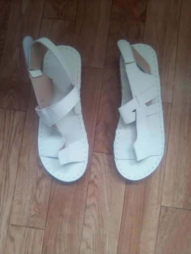 Sandales blanches compensées