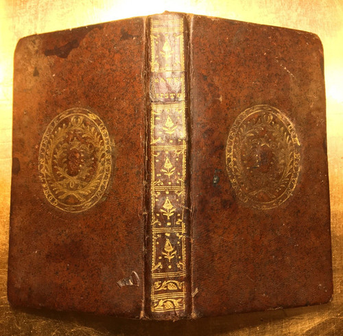 1768 livre aux - livre, armes