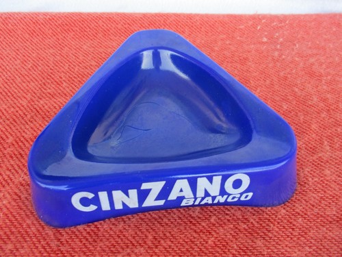 Ancien cendrier bleu - cendrier,