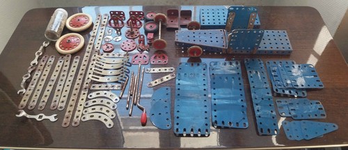 Meccano lot 75 - 75, pieces