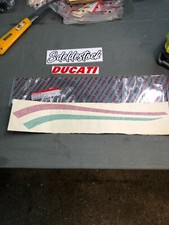 1 autocollant gauche coque